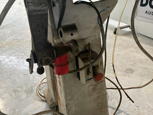 Sicar 250 kettingfreesmachine - afbeelding 9 van  10