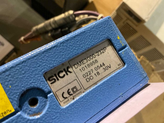 Sick dme3000-232p digitale afstandsmeter - afbeelding 3 van  5