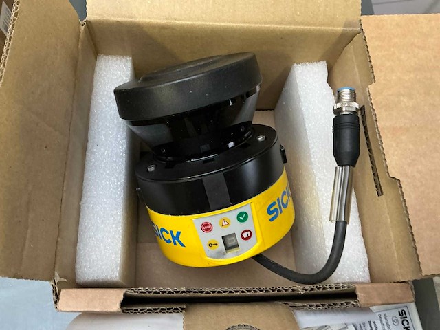 Sick s32b-3011ea remote scanner head safety laser - afbeelding 1 van  3