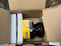 Sick s32b-3011ea remote scanner head safety laser - afbeelding 1 van  2