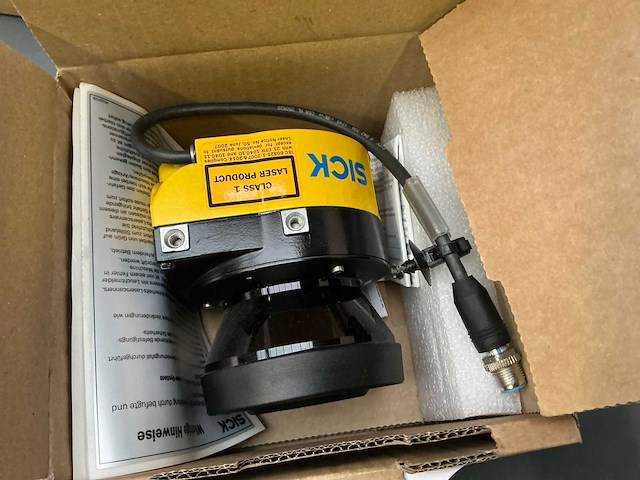 Sick s32b-3011ea remote scanner head safety laser - afbeelding 1 van  3