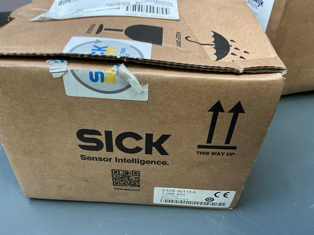 Sick s32b-3011ea remote scanner head safety laser - afbeelding 2 van  3
