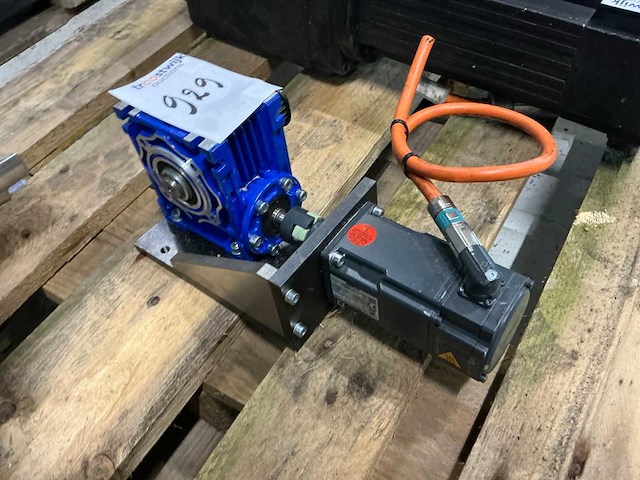 Siemens 1fk2103 servomotor met reductie - afbeelding 2 van  4