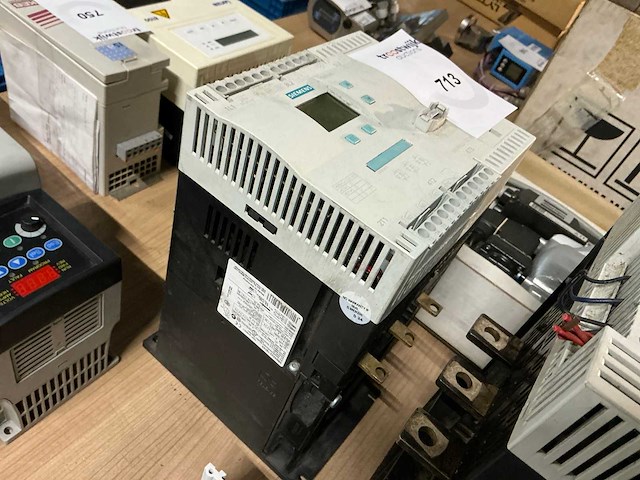 Siemens 3rw4422-1bc44 soft starter - afbeelding 4 van  4