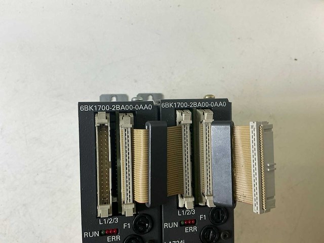 Siemens 6bk1700-2ba00-0aa0 power output module (2x) - afbeelding 3 van  5