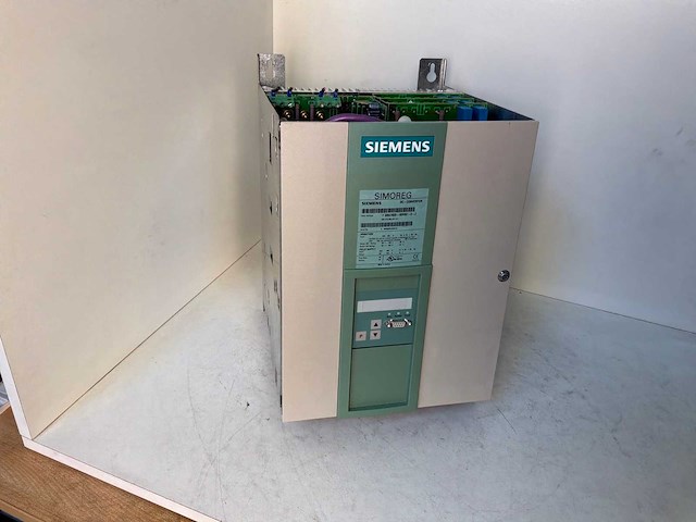 Siemens 6ra7025-6dv62-0-z simoreg dc converter - afbeelding 1 van  8