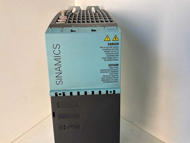 Siemens 6sl3120-1te23-0aa3 single motor module - afbeelding 2 van  8