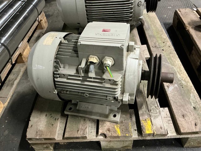 Siemens elektromotor (2x) - afbeelding 4 van  6