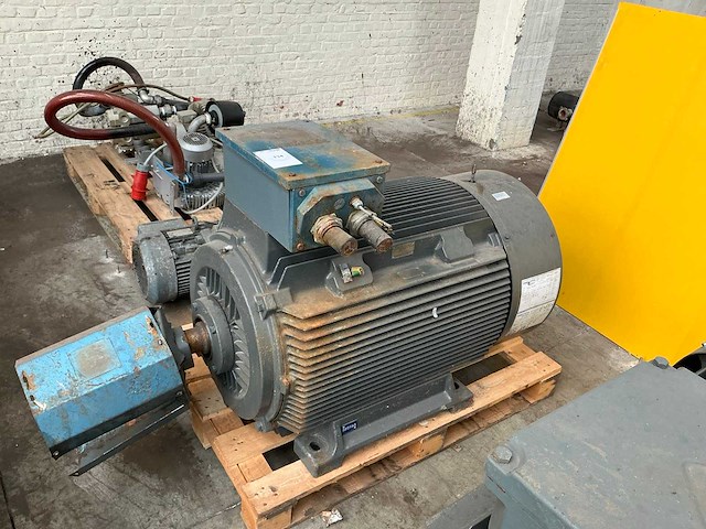 Siemens elektromotor - afbeelding 1 van  5