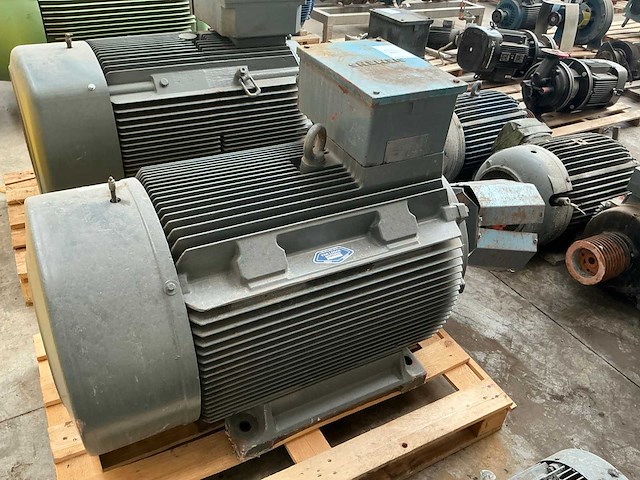 Siemens elektromotor - afbeelding 4 van  5