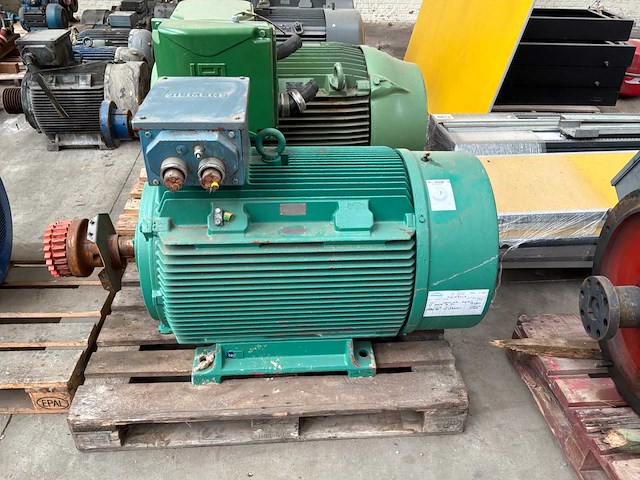 Siemens elektromotor - afbeelding 1 van  9