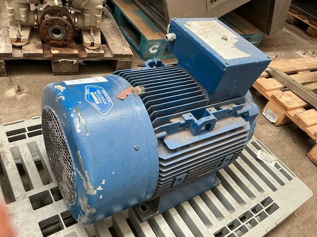 Siemens elektromotor - afbeelding 2 van  3