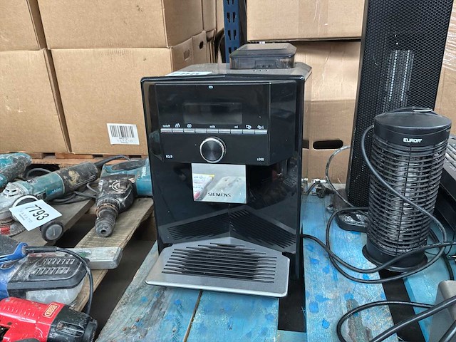 Siemens eq.9 koffiemachine - afbeelding 1 van  2