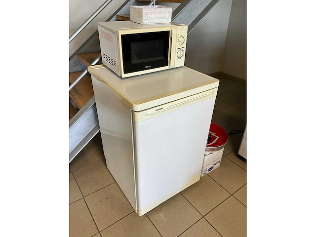 Siemens koelkast tafelmodel + proline magnetron - afbeelding 2 van  5