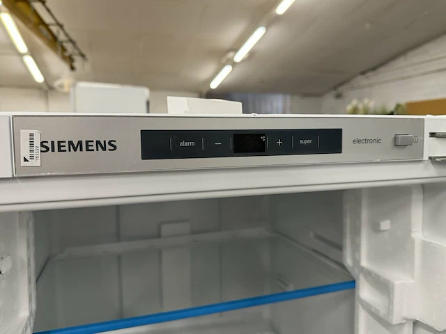 Siemens koel/vrieskast, 139 cm hoog - afbeelding 3 van  8