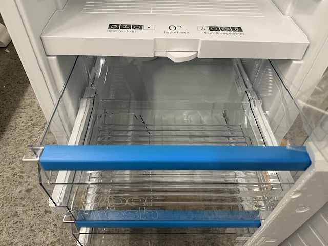 Siemens koel/vrieskast, 139 cm hoog - afbeelding 6 van  8