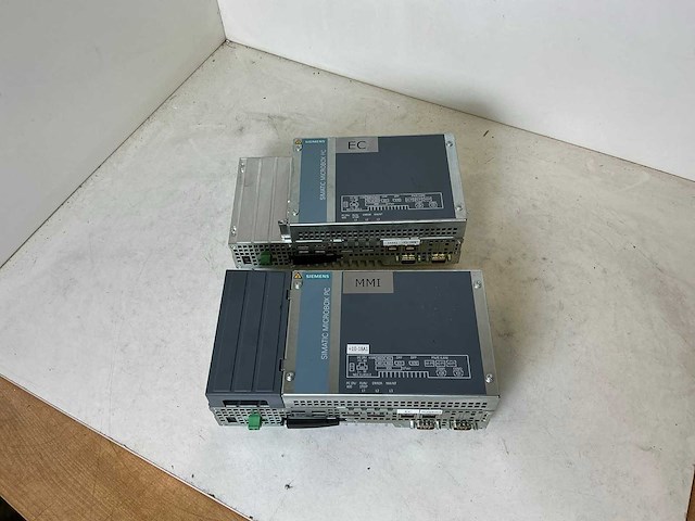 Siemens microbox pc simatic ipc427e microbox pc (2x) - afbeelding 1 van  8