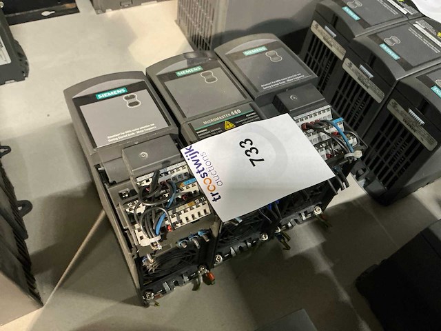 Siemens micromaster 440 frequentieregelaar (3x) - afbeelding 1 van  4