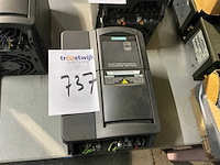 Siemens micromaster 440 frequentieregelaar - afbeelding 1 van  2