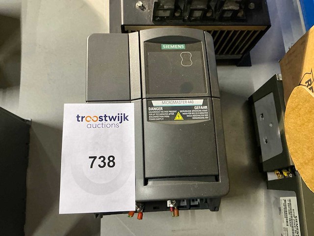 Siemens micromaster 440 frequentieregelaar - afbeelding 2 van  3