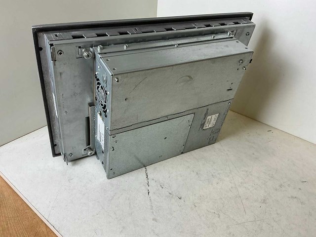 Siemens simatic hmi ipc677c bedieningspaneel - afbeelding 3 van  6