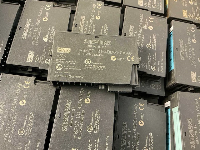 Siemens simatic s7 6es7 131-4bd01-0aa0 digitaal ingangsmodule (200x) - afbeelding 2 van  5