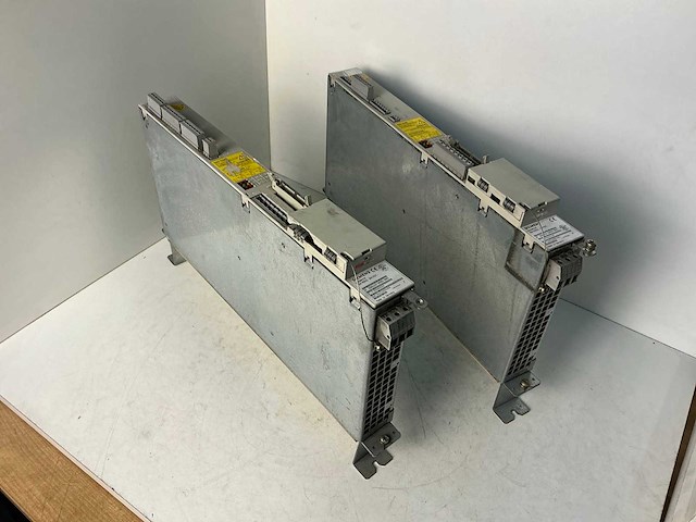 Siemens simodrive 6sn1112-1ac01-0aa1 ueb interface modul (2x) - afbeelding 2 van  7