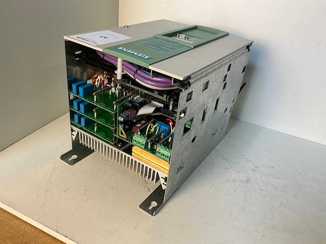 Siemens simoreg 6ra7025-6dv62-0-z frequentieregelaar - afbeelding 5 van  5