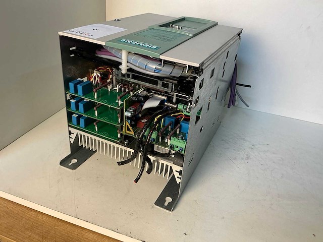 Siemens simoreg dc-master 6ra7025-6dv62-0-z frequentieregelaar - afbeelding 5 van  5