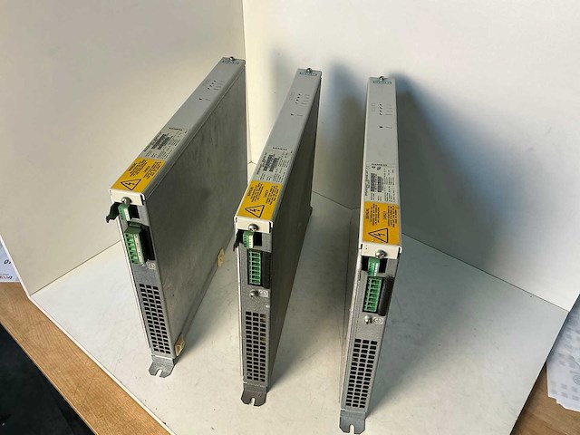 Siemens simovert braking unit (3x) - afbeelding 1 van  8