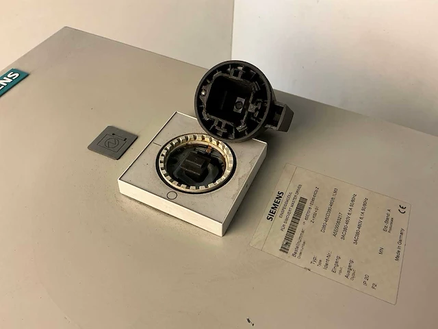 Siemens simovert master drives 6se7016-1es85-8xc0-z voedingsmodule - afbeelding 7 van  7