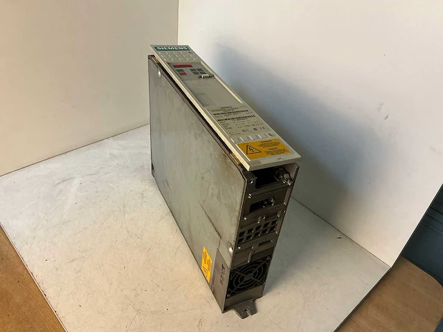 Siemens simovert vc 6se7018-0ta21-z frequentie-omvormer - afbeelding 1 van  5