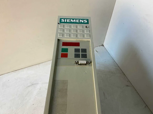 Siemens simovert vc 6se7021-0ta21-z frequentie-omvormer - afbeelding 3 van  5