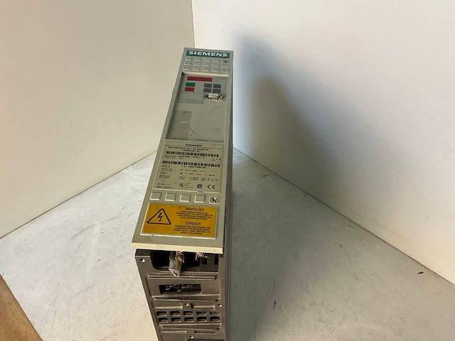 Siemens simovert vc 6se7021-0ta21-z frequentie-omvormer - afbeelding 2 van  5