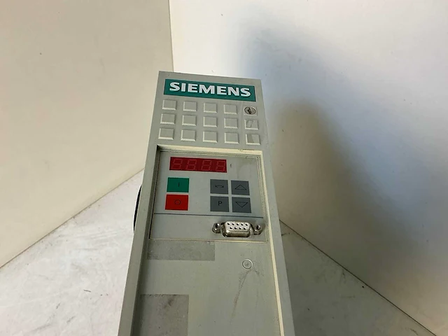 Siemens simovert vc 6se7021-0ta21-z frequentie-omvormer - afbeelding 3 van  5