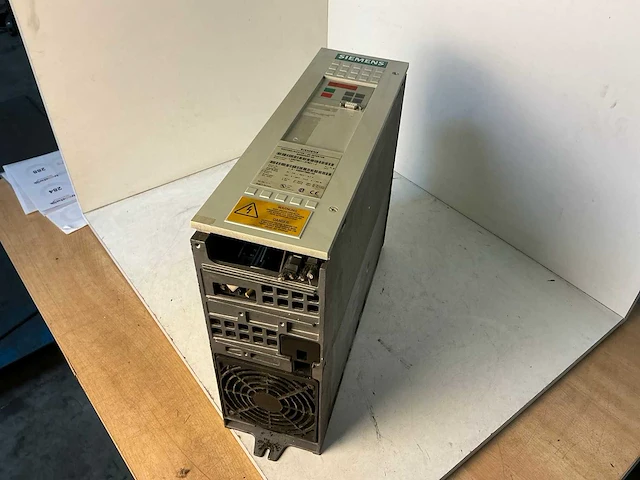 Siemens simovert vc 6se7021-3tb21-z frequentie-omvormer - afbeelding 1 van  5