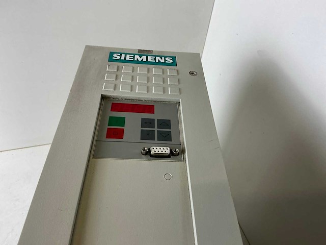 Siemens simovert vc 6se7021-8eb61-z frequentieregelaar - afbeelding 3 van  5
