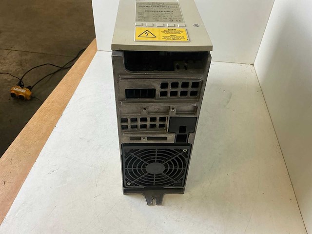 Siemens simovert vc 6se7021-8tb61-z frequentieregelaar - afbeelding 6 van  6