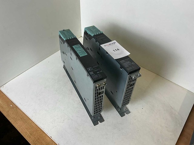 Siemens sinamics 6sl3100-1ae31-0ab0 braking module (2x) - afbeelding 1 van  5