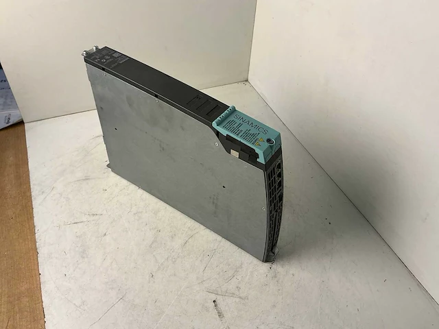 Siemens sinamics 6sl3120-1te13-0aa4 single motor module - afbeelding 4 van  4