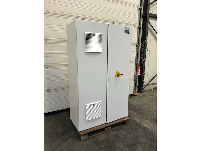 Siemens sinamics dcm 6ra8078-6ds22-0aa0 frequentieregelaar met schakelkast - afbeelding 10 van  16