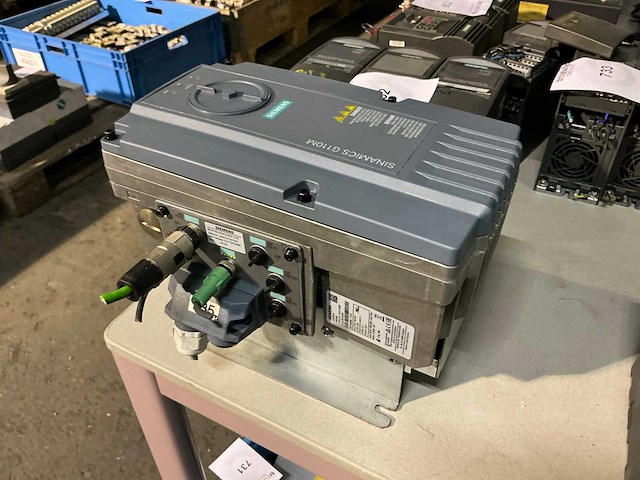 Siemens sinamics g110m frequentieregelaar (2x) - afbeelding 2 van  7