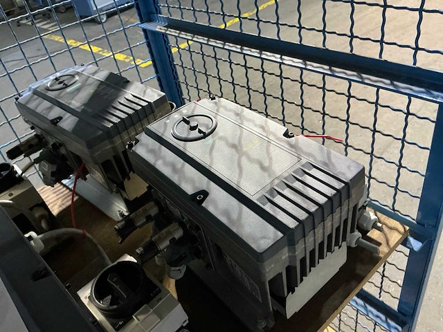 Siemens sinamics g110m frequentieregelaar (2x) - afbeelding 9 van  9