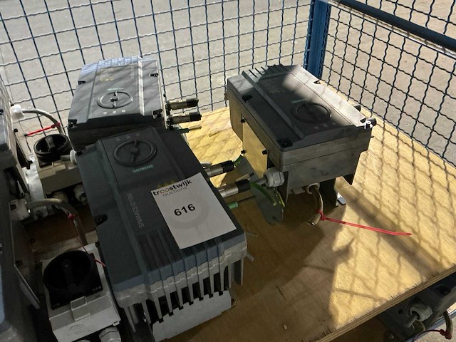 Siemens sinamics g110m frequentieregelaar (3x) - afbeelding 9 van  9