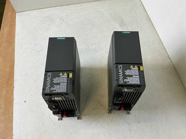 Siemens sinamics g120c dp frequentieregelaar (2x) - afbeelding 2 van  7