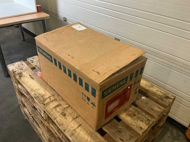 Siemens sinamics power module 240 6sl3224-0be31-5aa0 power module - afbeelding 8 van  8