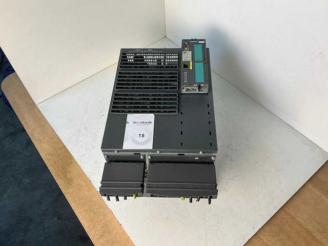 Siemens sinamics power module 240 6sl3224-0be32-2aa0 frequentieregelaar - afbeelding 2 van  7