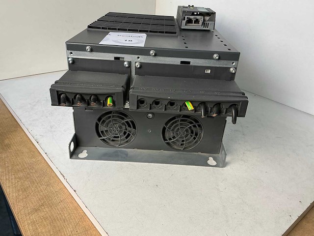Siemens sinamics power module 240 6sl3224-0be32-2aa0 frequentieregelaar - afbeelding 3 van  7