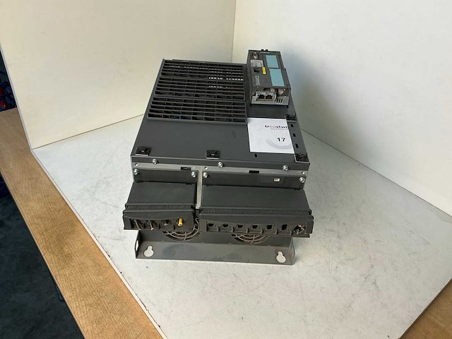 Siemens sinamics power module 250 6sl3225-0be31-5aa0 frequentieregelaar - afbeelding 2 van  8