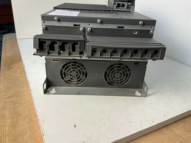 Siemens sinamics power module 250 6sl3225-0be32-2aa0 frequentieregelaar - afbeelding 3 van  8